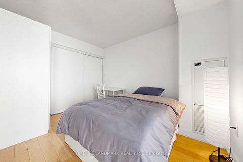 Photo 16 at 2811 - 15 Fort York Boulevard, Waterfront Communities C1, Toronto