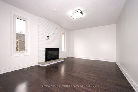 Photo 5 at 7 HURON Street, North Shore, Barrie