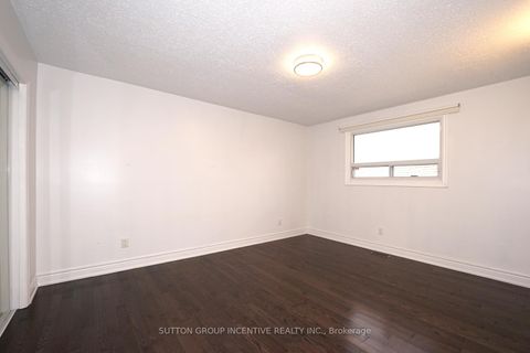 Photo 14 at 7 HURON Street, North Shore, Barrie