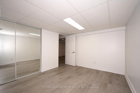 Photo 19 at 7 HURON Street, North Shore, Barrie