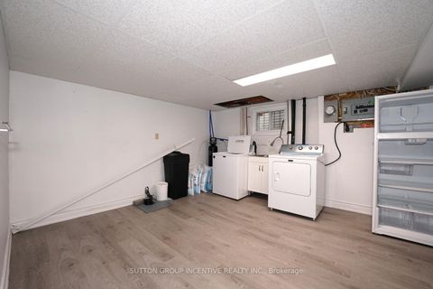 Photo 23 at 7 HURON Street, North Shore, Barrie