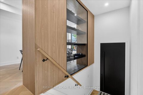 Photo 3 at 15B ROSEMEADE Avenue, Queensway, Toronto