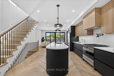 Photo 6 at 15B ROSEMEADE Avenue, Queensway, Toronto