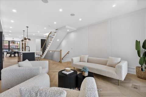 Photo 14 at 15B ROSEMEADE Avenue, Queensway, Toronto