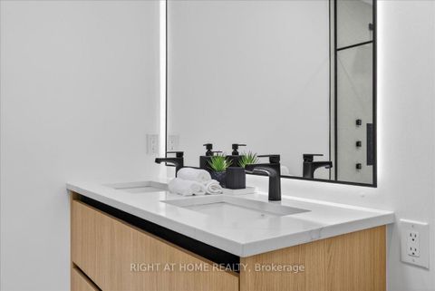 Photo 26 at 15B ROSEMEADE Avenue, Queensway, Toronto