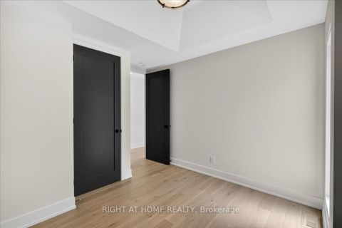Photo 29 at 15B ROSEMEADE Avenue, Queensway, Toronto