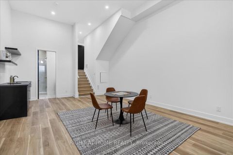 Photo 38 at 15B ROSEMEADE Avenue, Queensway, Toronto