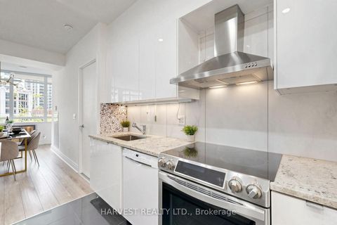 Photo 6 at 380 - 209 Fort York Boulevard, Niagara, Toronto