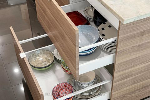 Photo 10 at 380 - 209 Fort York Boulevard, Niagara, Toronto