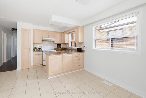 Photo 15 at 55 Picaro Drive, Jane Heights, Toronto