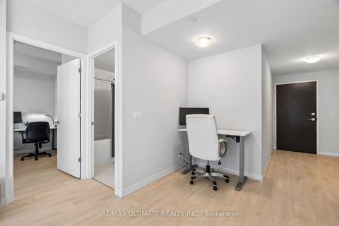 Photo 9 at 3905 - 2221 Yonge Street, Mount Pleasant West, Toronto