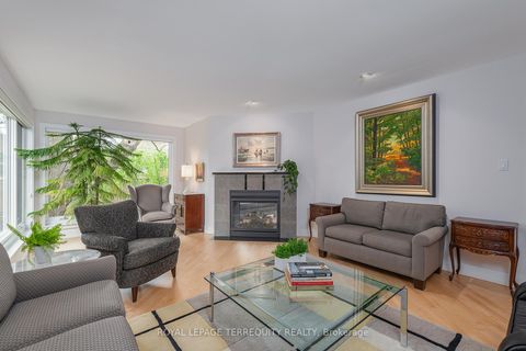 Photo 4 at 496 The Kingsway, Rosethorn, Toronto