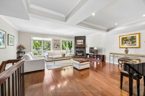 Photo 1 at 31 Flaming Roseway, Willowdale East, Toronto