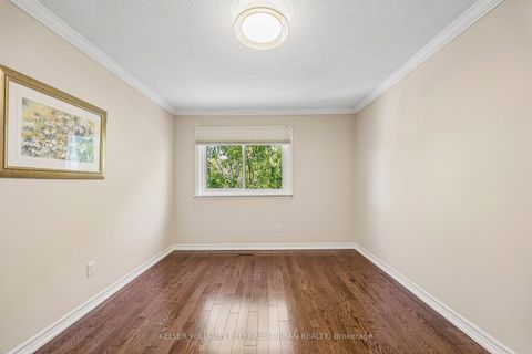 Photo 9 at 31 Flaming Roseway, Willowdale East, Toronto