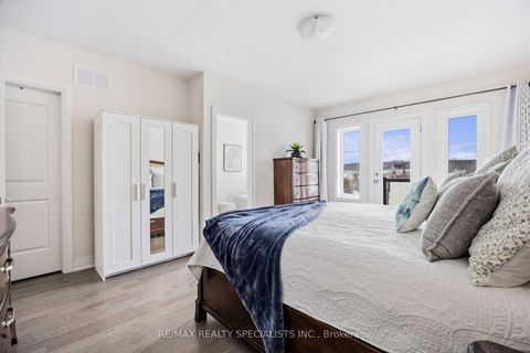 Photo 21 at 324 Laplante Street, Summerhill Estates, Newmarket