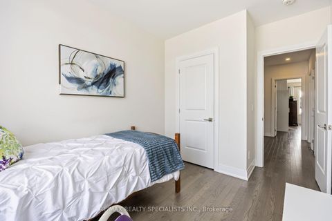 Photo 30 at 324 Laplante Street, Summerhill Estates, Newmarket