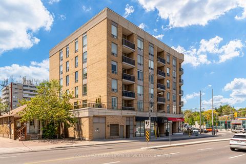 Photo 2 at 202 - 1750 Bayview Avenue, Mount Pleasant East, Toronto
