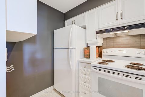 Photo 24 at 202 - 1750 Bayview Avenue, Mount Pleasant East, Toronto
