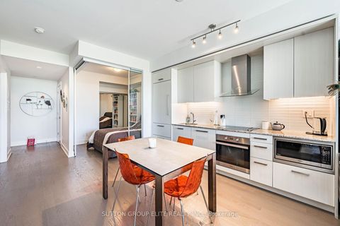 Photo 10 at 814 - 3018 Yonge Street, Lawrence Park South, Toronto