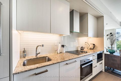 Photo 13 at 814 - 3018 Yonge Street, Lawrence Park South, Toronto
