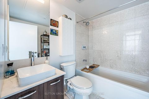 Photo 28 at 814 - 3018 Yonge Street, Lawrence Park South, Toronto