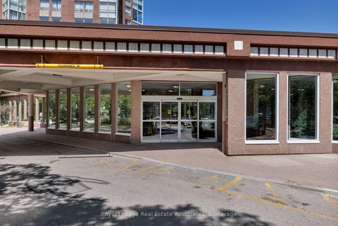 Photo 1 at 411 - 7 Concorde Place, Don Mills, Toronto