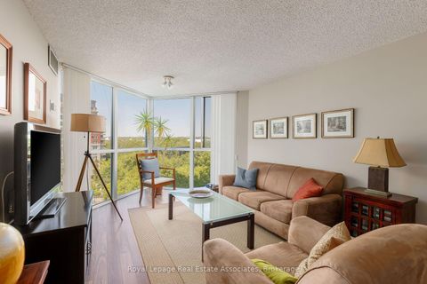Photo 6 at 411 - 7 Concorde Place, Don Mills, Toronto