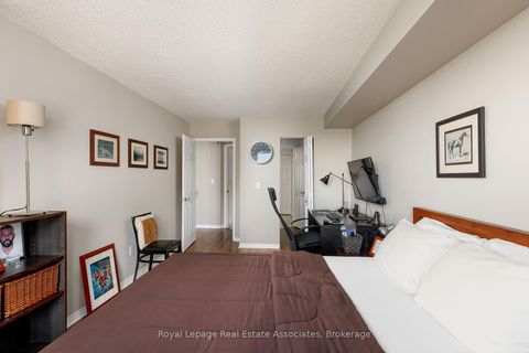 Photo 17 at 411 - 7 Concorde Place, Don Mills, Toronto