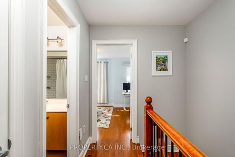 Photo 11 at 9 Leaves Terrace, Queensway, Toronto