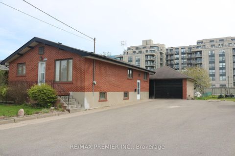Photo 1 at 221 Cocksfield Avenue, Bathurst Manor, Toronto