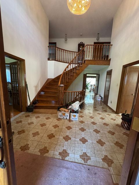 Photo 1 at 29 Ernest Avenue, Pleasant View, Toronto