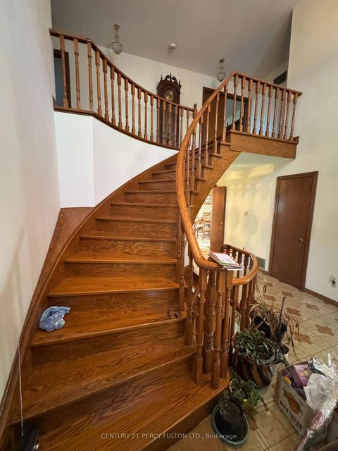 Photo 2 at 29 Ernest Avenue, Pleasant View, Toronto