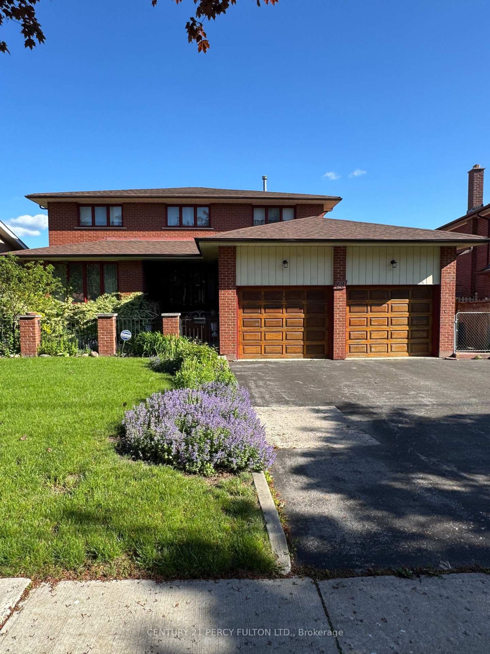 29 Ernest Avenue, Pleasant View, Toronto photo 7