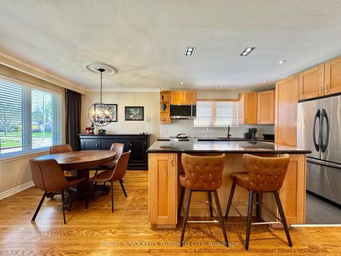 Photo 2 at 41 Paragon Road, The Westway, Toronto