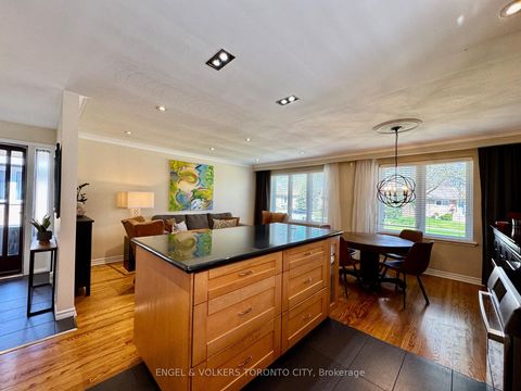 Photo 3 at 41 Paragon Road, The Westway, Toronto