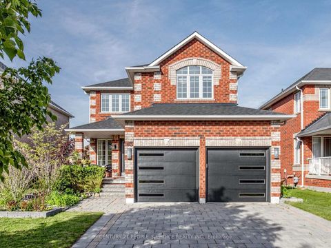 Photo 2 at 63 Kerfoot Crescent, Keswick North, Georgina