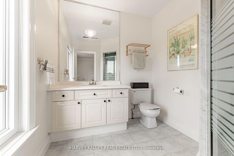 Photo 31 at 145 Rodeo Drive, Yorkhill, Vaughan