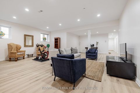 Photo 45 at 145 Rodeo Drive, Yorkhill, Vaughan