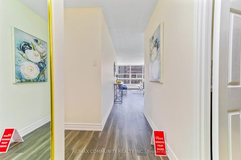 Photo 8 at 511 - 3380 Eglinton Avenue E, Scarborough Village, Toronto