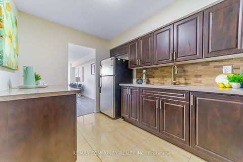Photo 15 at 511 - 3380 Eglinton Avenue E, Scarborough Village, Toronto