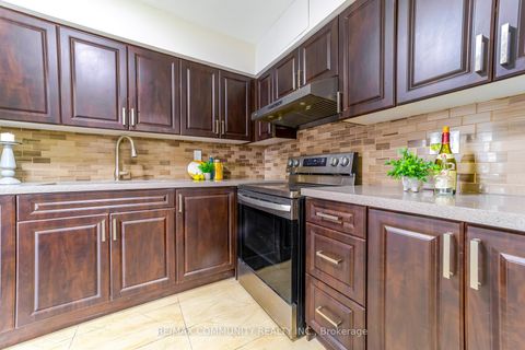 Photo 16 at 511 - 3380 Eglinton Avenue E, Scarborough Village, Toronto