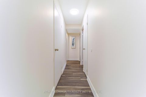 Photo 17 at 511 - 3380 Eglinton Avenue E, Scarborough Village, Toronto