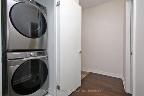 Photo 13 at 1504 - 12 York Street, Waterfront Communities C1, Toronto