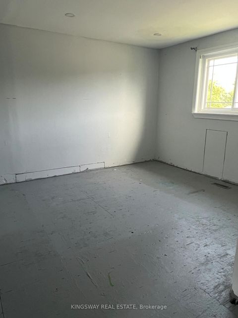 Photo 5 at 18 Gemshaw Crescent, Malvern, Toronto
