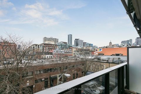 Photo 21 at 307 - 330 Richmond Street W, Waterfront Communities C1, Toronto