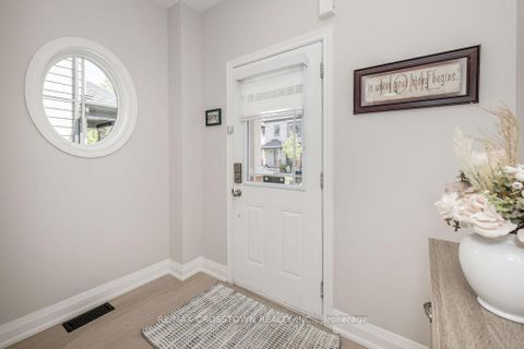 Photo 2 at 18 Deneb Street, Ardagh, Barrie