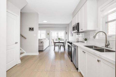Photo 6 at 18 Deneb Street, Ardagh, Barrie