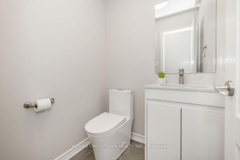 Photo 9 at 18 Deneb Street, Ardagh, Barrie