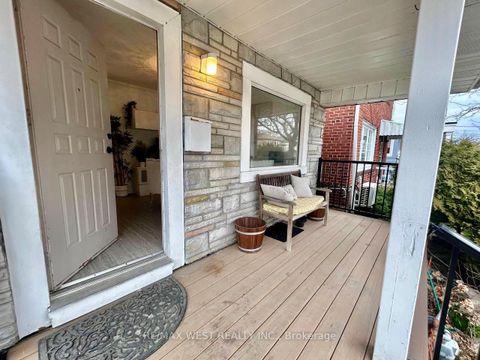 Photo 2 at 36 Fourteenth Street, New Toronto, Toronto