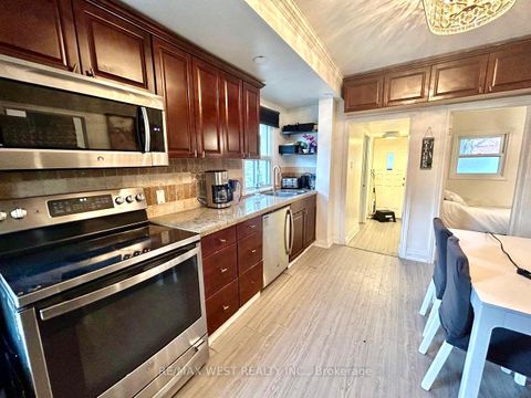 Photo 9 at 36 Fourteenth Street, New Toronto, Toronto